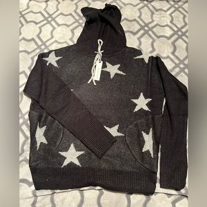 Olivaceous Hooded Star Sweatshirt BNWT and Pockets